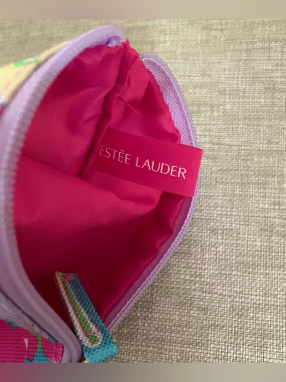 NWOT Estée Lauder Cosmetic Pouch